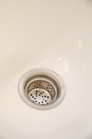 glavoper-bijeli-sa-stolicom-crnom-BARI-detalji-3